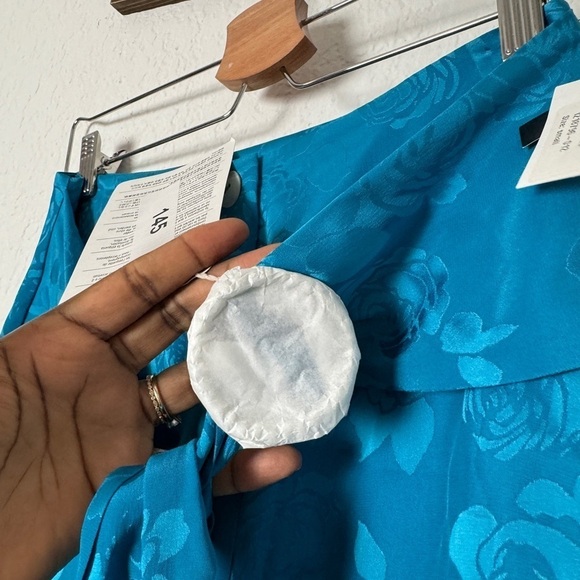 Art Dealer Midi Skirt - Picture 6 of 11